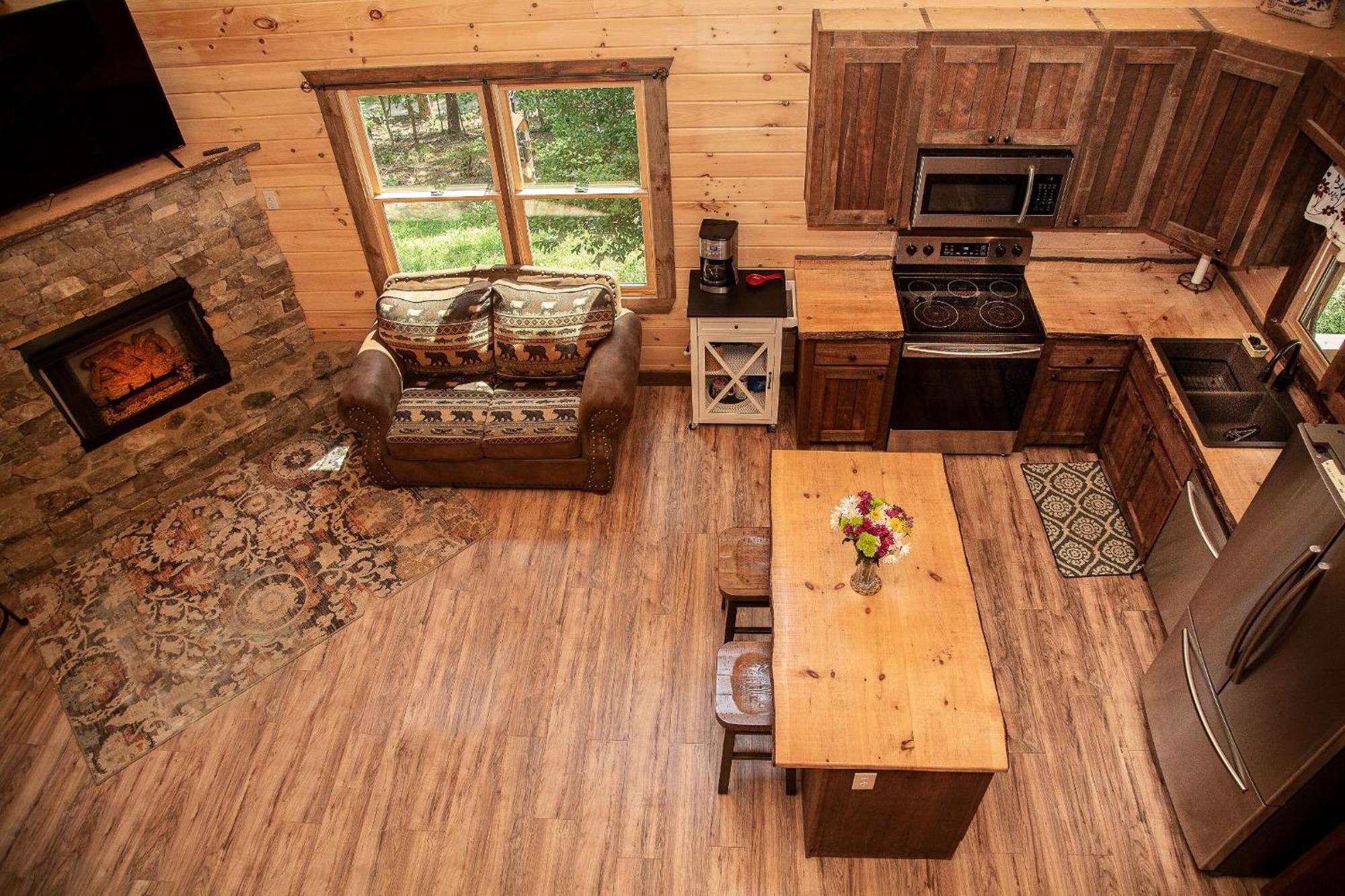 Adore The Smores Rustic Mountain Charm Outdoor Spaces And A Cozy Hot Tub Blue Ridge Kültér fotó