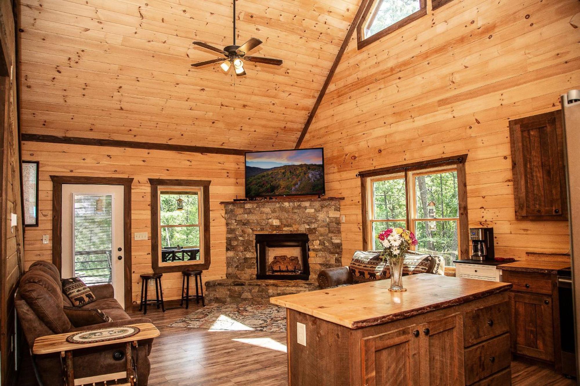 Adore The Smores Rustic Mountain Charm Outdoor Spaces And A Cozy Hot Tub Blue Ridge Kültér fotó