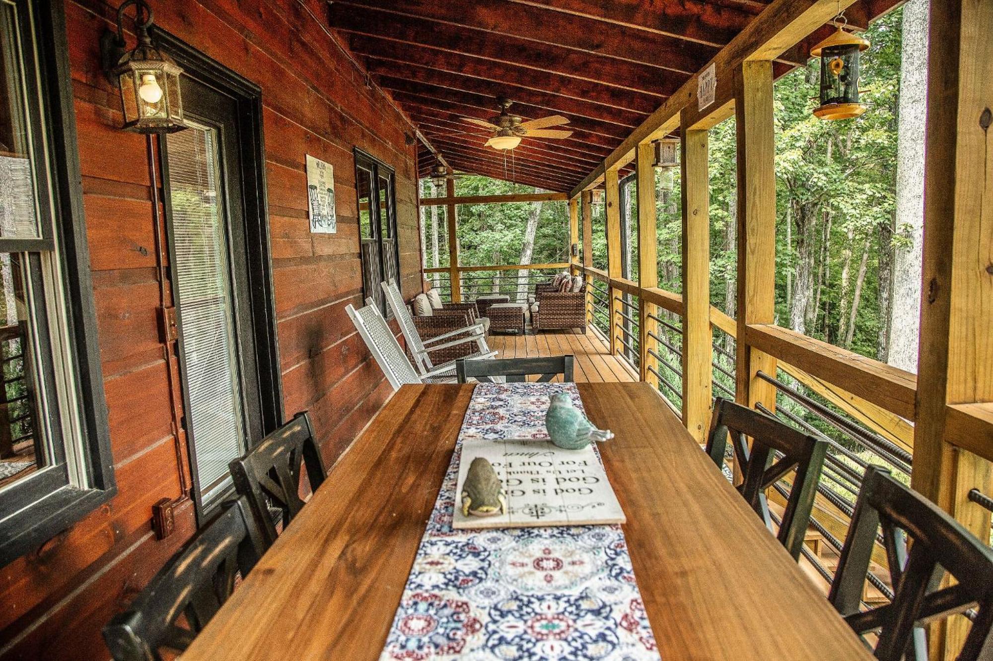 Adore The Smores Rustic Mountain Charm Outdoor Spaces And A Cozy Hot Tub Blue Ridge Kültér fotó