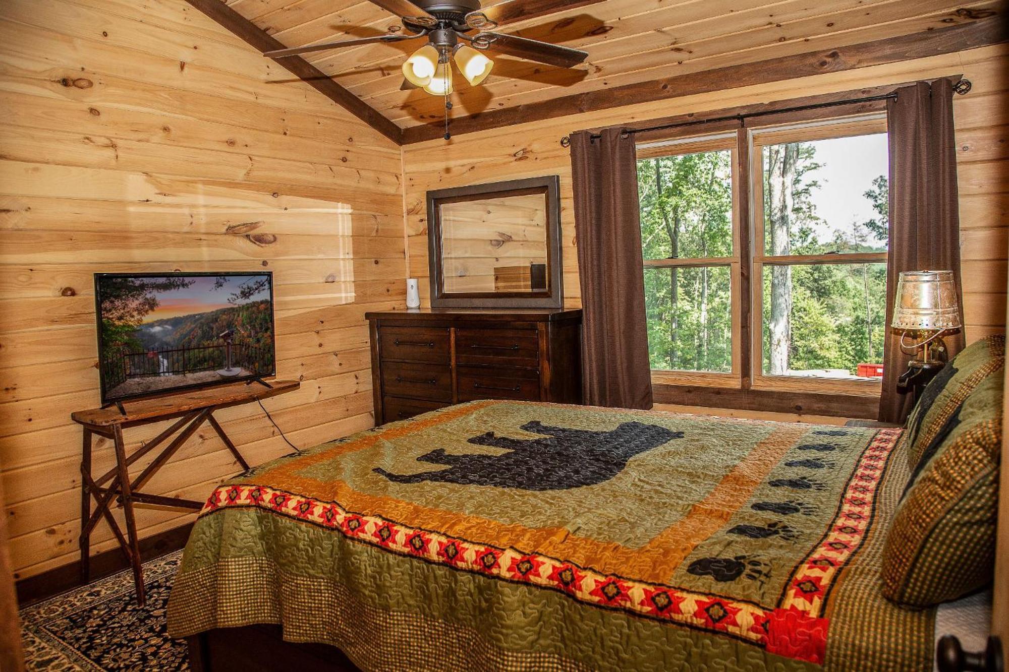 Adore The Smores Rustic Mountain Charm Outdoor Spaces And A Cozy Hot Tub Blue Ridge Kültér fotó
